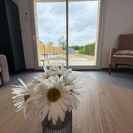 別荘 Des Prairies Du Val *